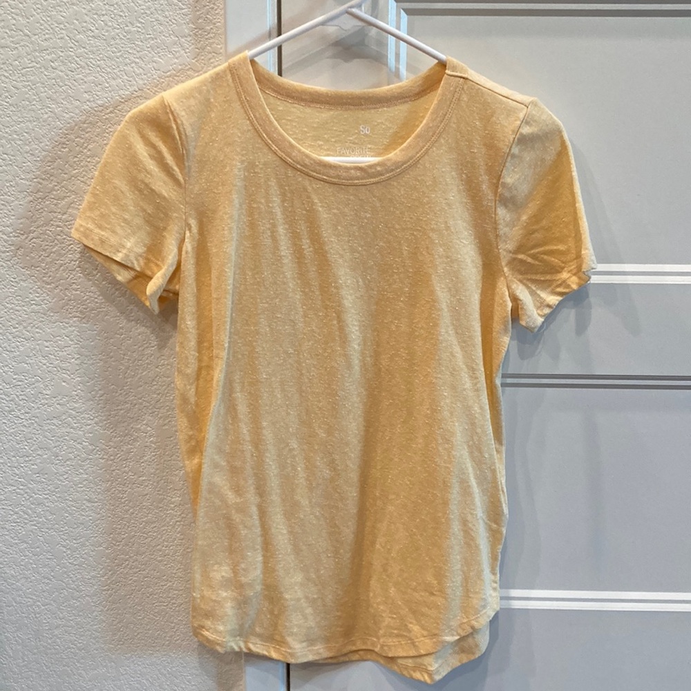 SO Basic Yellow Scoop Neck Tee